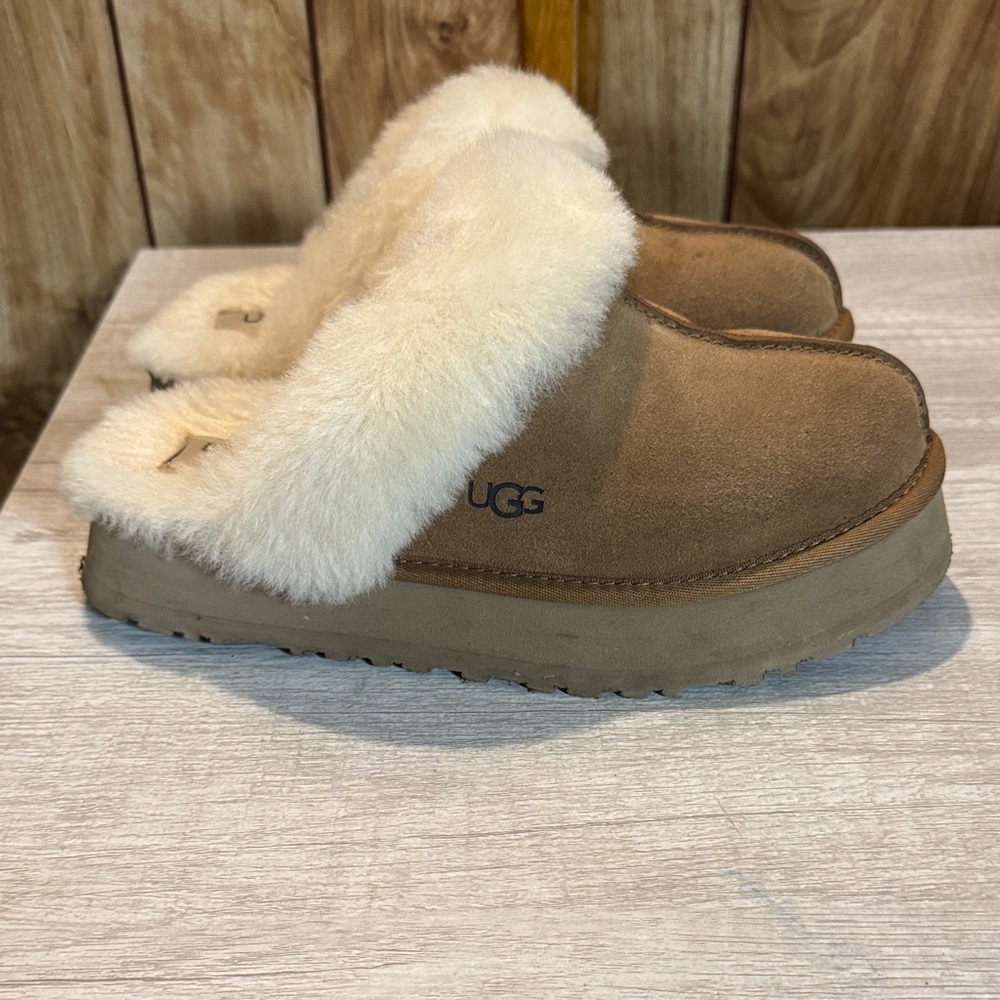 UGG Chestnut Suede Slippers with Cream Sheepskin - Picture 3 of 7